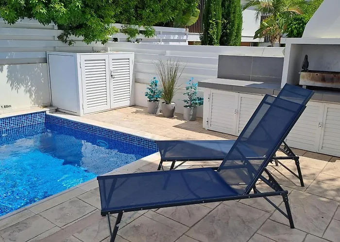 Relaxing Avra Villa Near Protaras