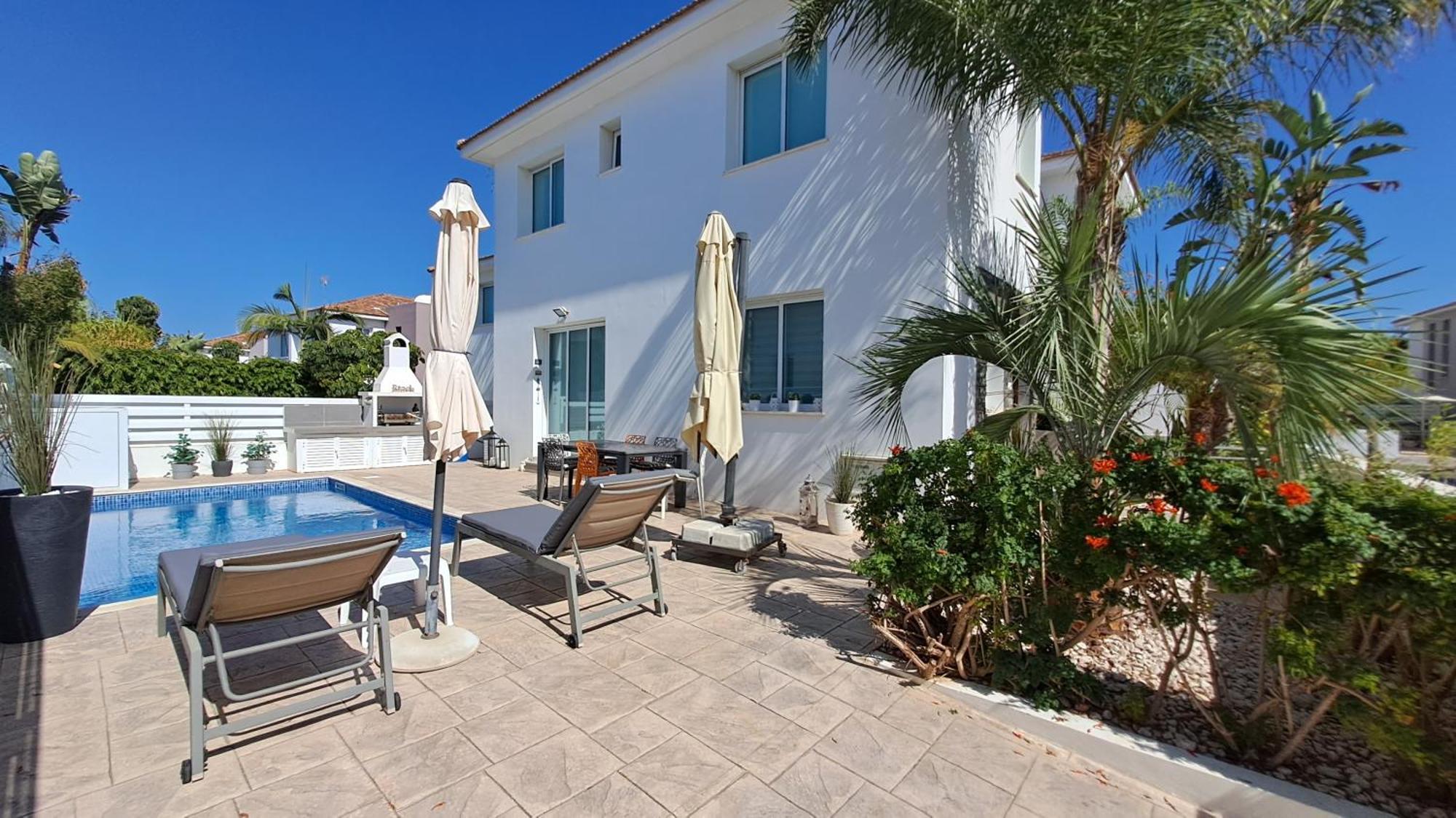 Relaxing Avra Near Protaras * Paralimni